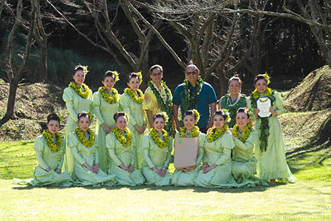 Makuahine Group Auana 1位