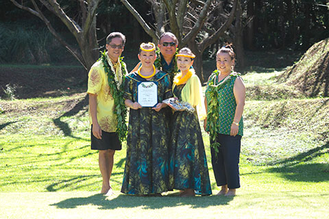 Makuahine Solo Auana 3位